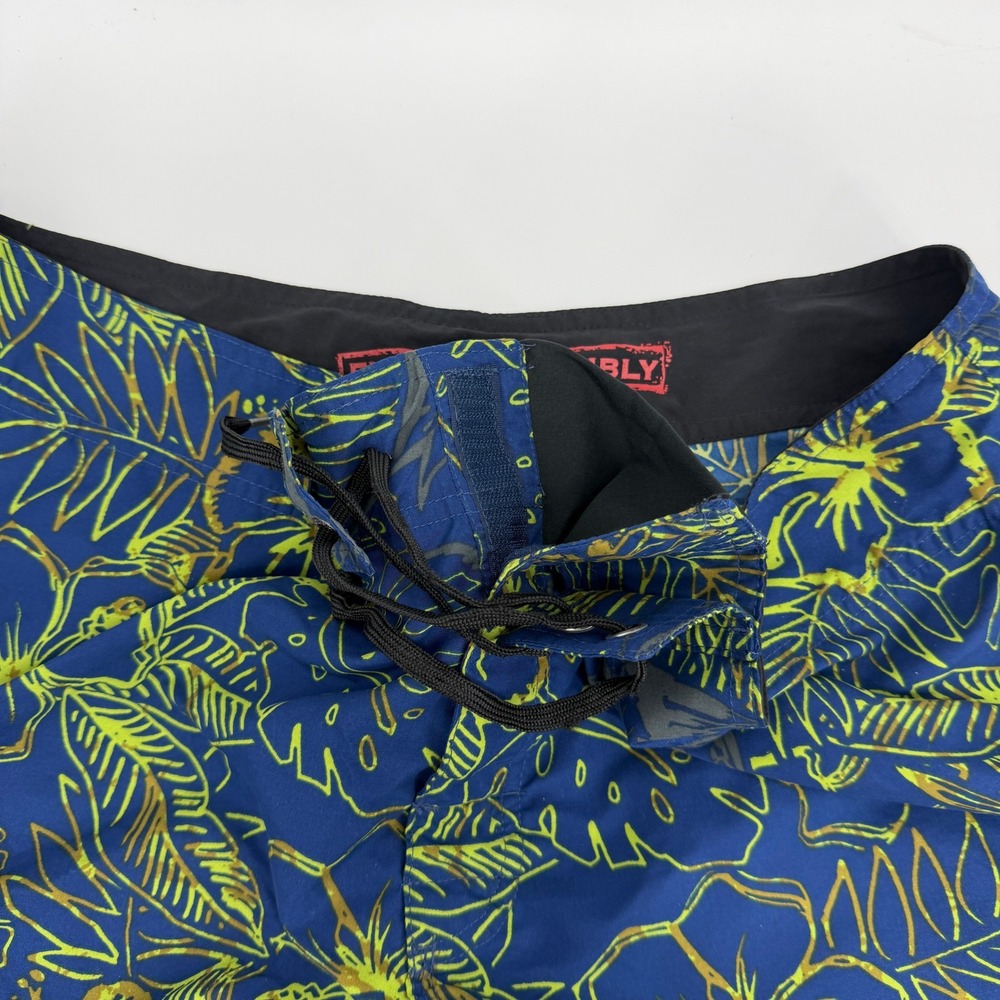 Columbia Men's PFG Offshore II Board Shorts Sz 38 Floral Fishing 11" Inseam - Picture 5 of 11